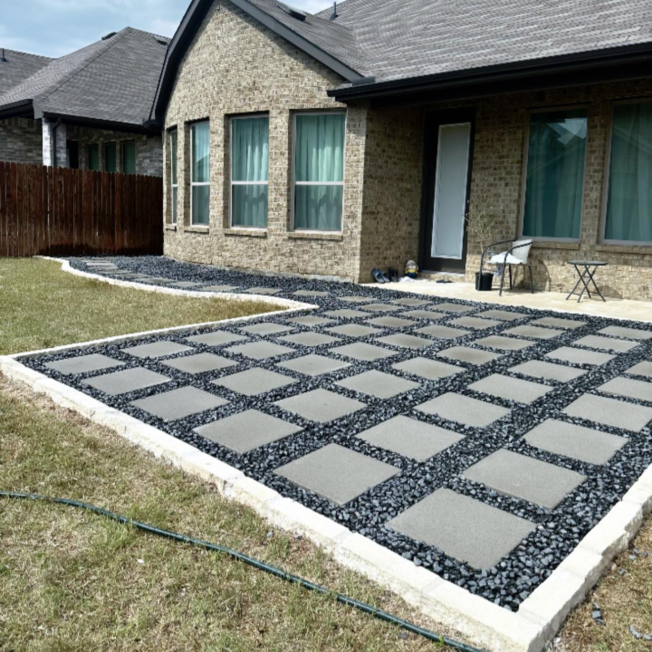 Flagstone patio with gravel surround